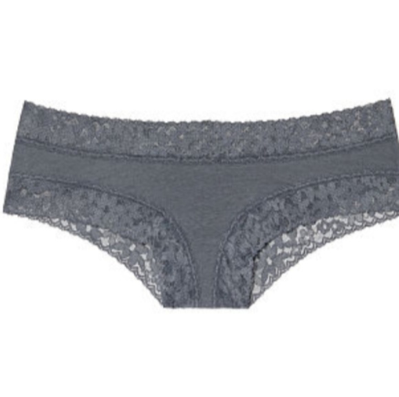 ❌SOLD❌4 piece set! - Picture 4 of 8